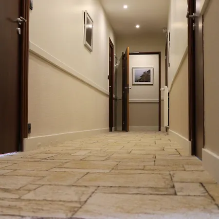 De La Digue 酒店 3*