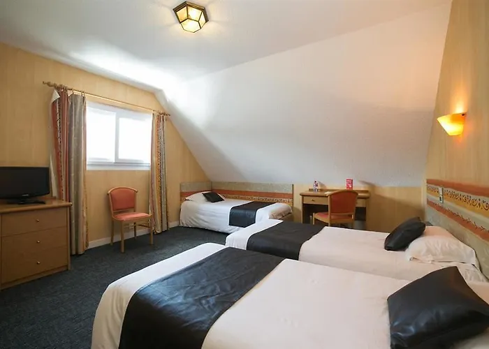 Hotel De La Digue 3*