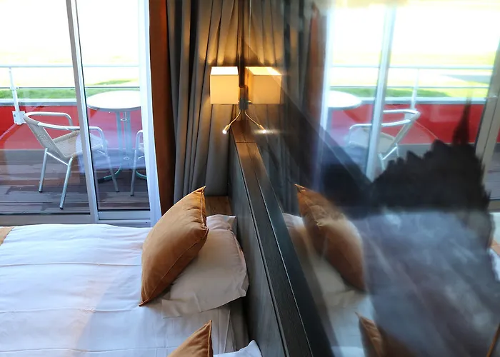 Hotel De La Digue Mont St. Michel